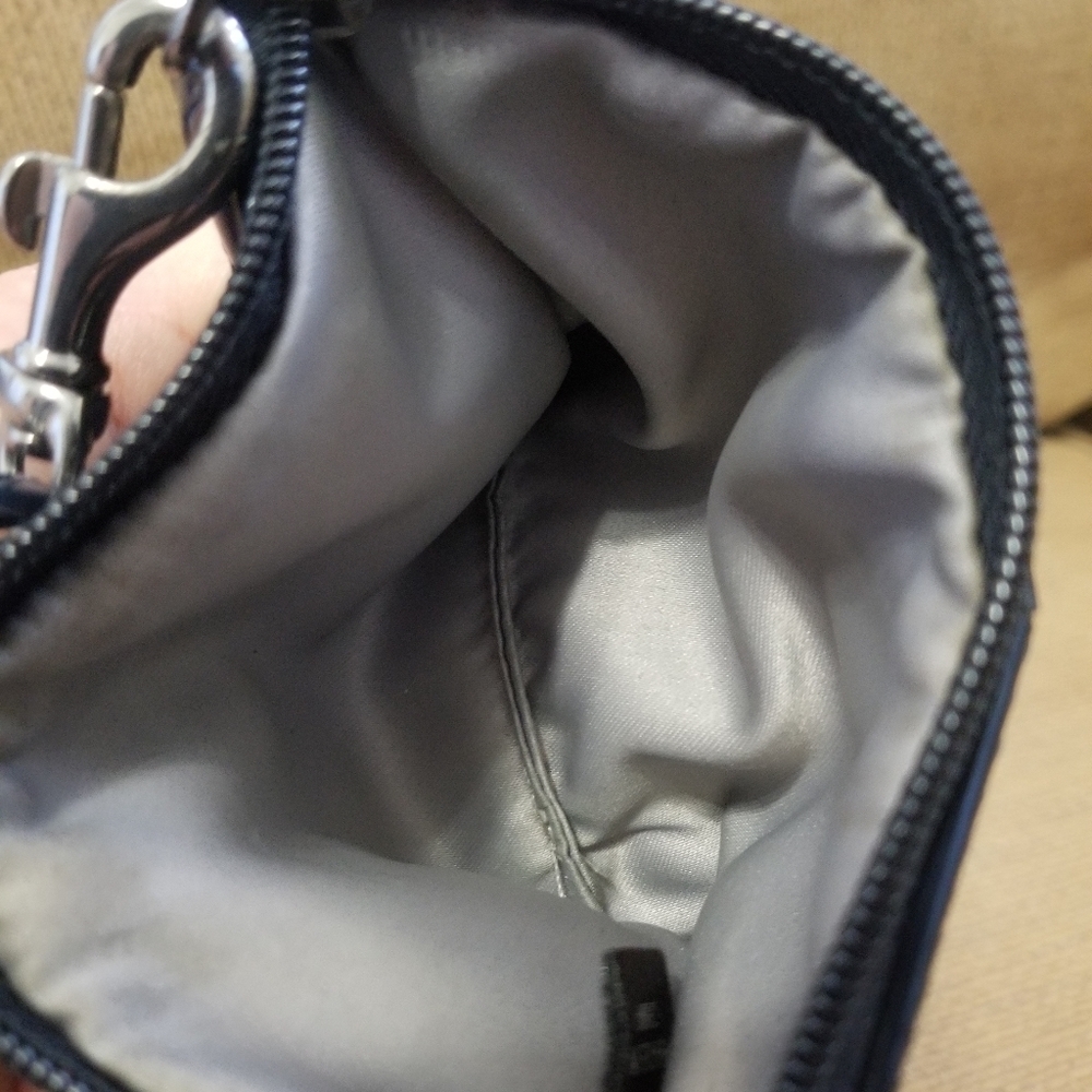 Coach Wristlet - Picture 6 of 9